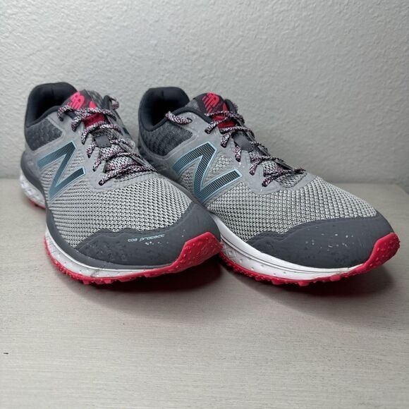 New Balance 620v2 Trail Running Shoes - Picture 1 of 9
